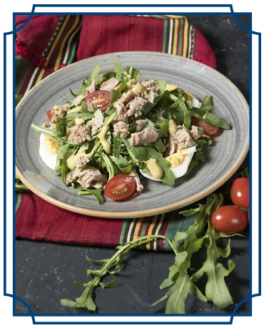 Salada de Rigatoni com Creme de Ricota ao Limone e Lascas de Grana Padano
